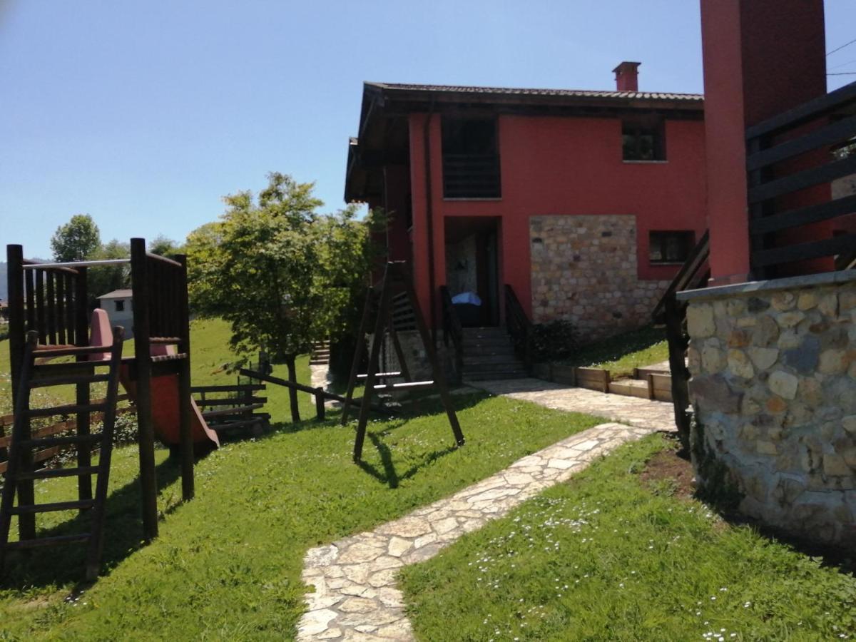 Apartamentos Rurales El Mirador De San Juan Onís Esterno foto